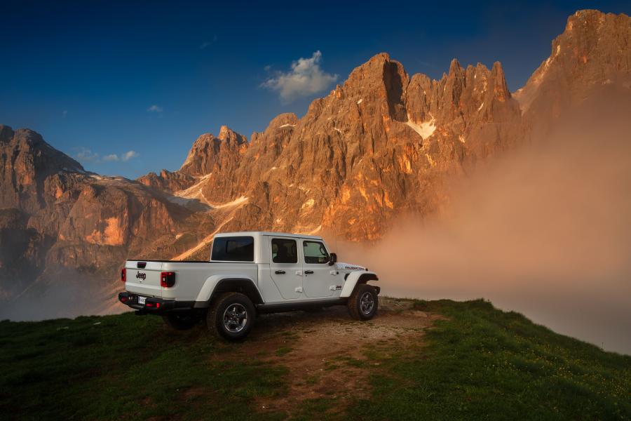  Jeep Gladiator Rubicon (JT) 2019 года  (EU) (фото 36 из 40)